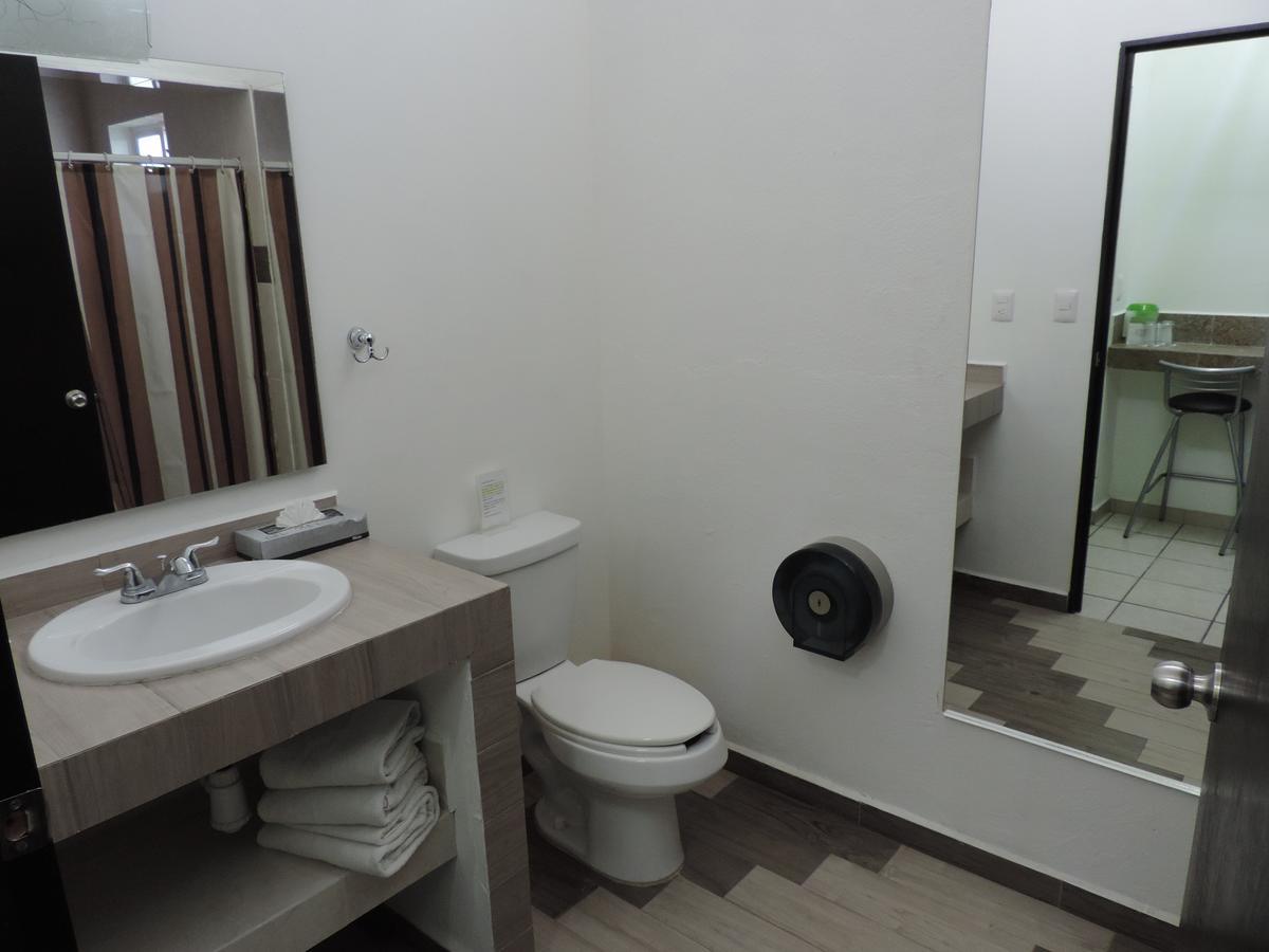 קולימה Hotel Hospedajes Del Rey מראה חיצוני תמונה